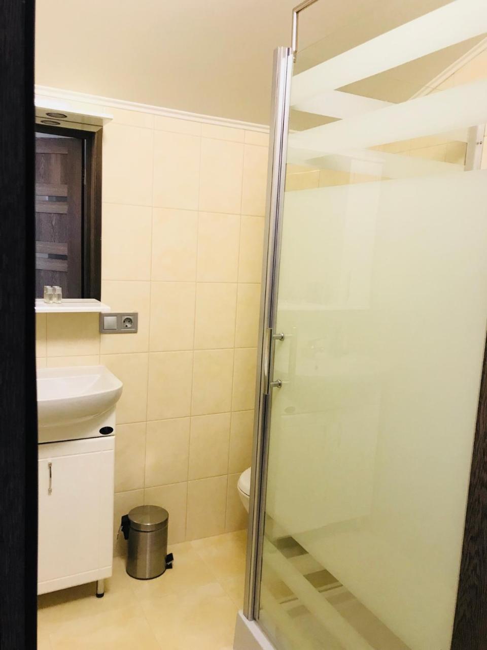 Motozona Hotel Bryukhovychi Ngoại thất bức ảnh