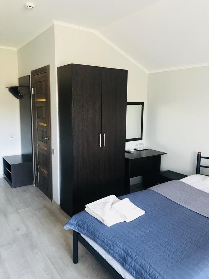 Motozona Hotel Bryukhovychi Ngoại thất bức ảnh